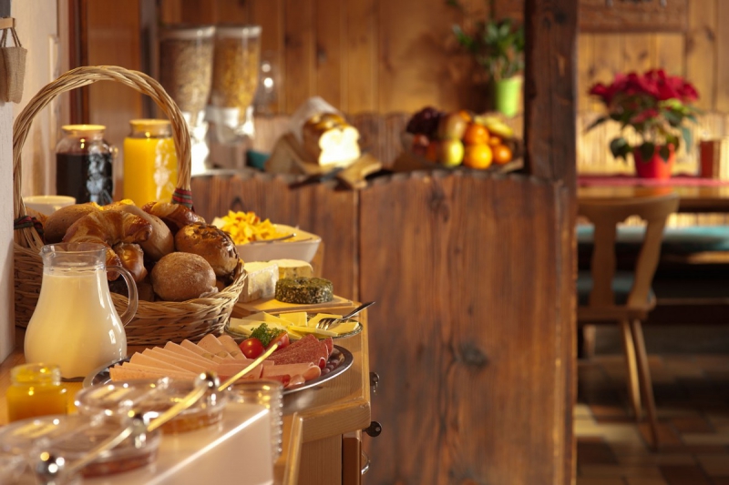 boulangerie-ST RAPHAEL-min_breakfast_buffet_food_restaurant_meal_hotel_plate_fresh-718745